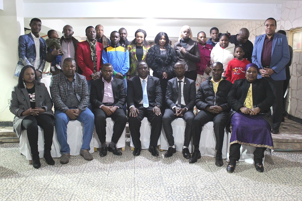 Picha ya pamoja kati ya Mhe. Balozi Bahati na baadhi ya Watanzania walipokutana kwa ajili ya kujitambulisha na kupata chakula cha jioni tarehe 27 Desemba, 2019.